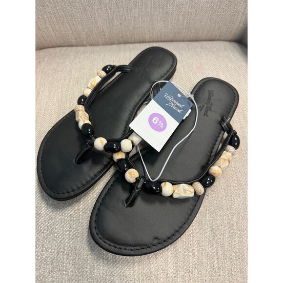 NWT Ladies Universal Thread Black Cindy Beaded Flip Flops - Size 6.5 - Picture 1 of 4
